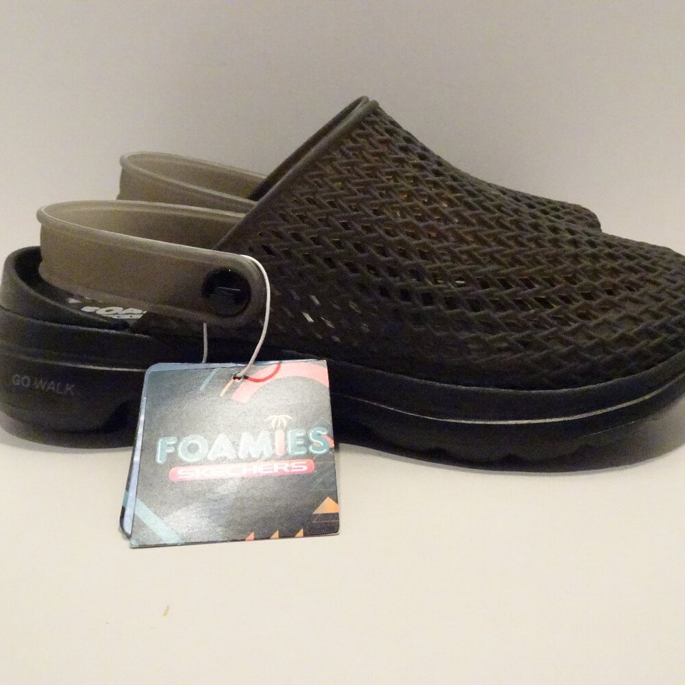 Skechers Foamies True Catch Size 5 Perforated Clogs Black